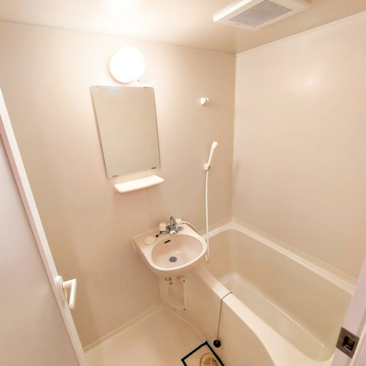 ビッグゼンⅡの浴室