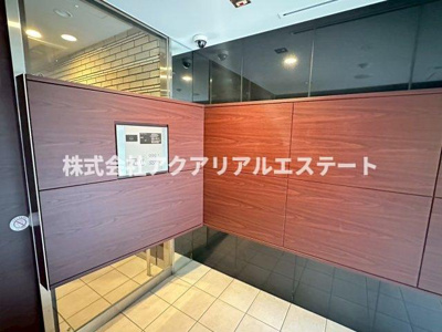 【エントランス】 | ＰＥＡＫＳ神田