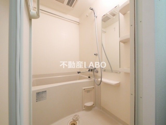 プレサンス玉造駅前ルージュの浴室