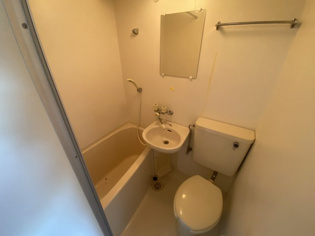 シンプルで機能的なユニットバスです！