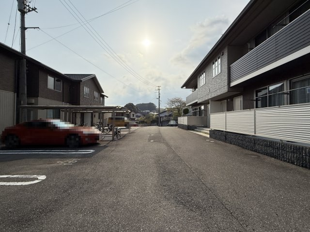 シャーメゾン フォルトゥーナの駐車場