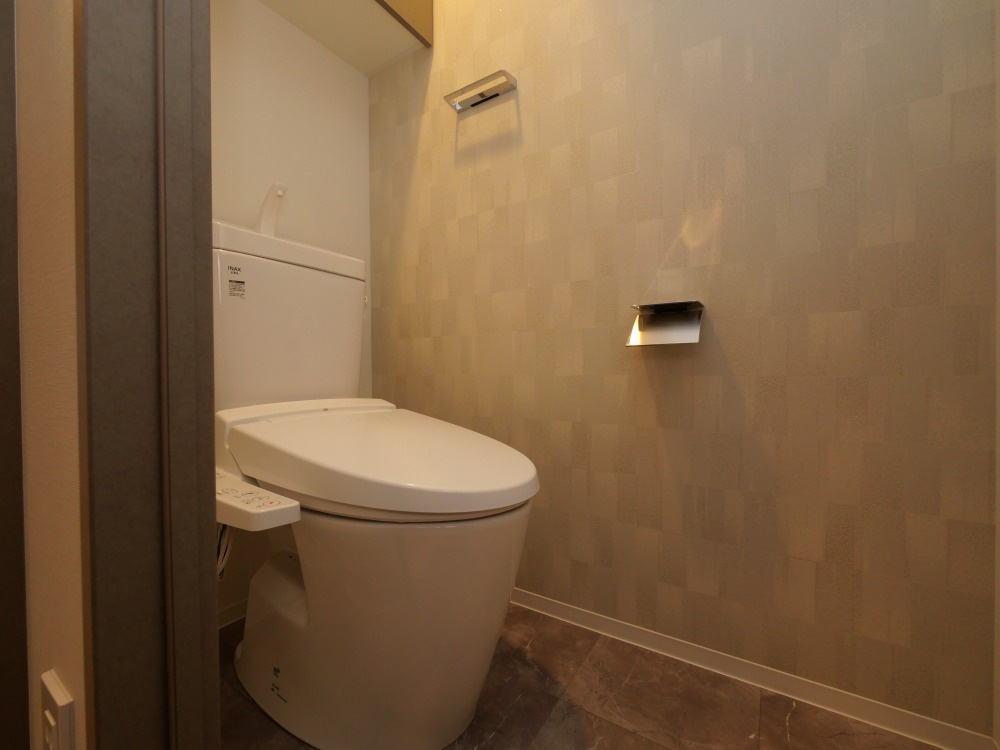 コンフォリア・リヴ北浜淡路町のトイレ