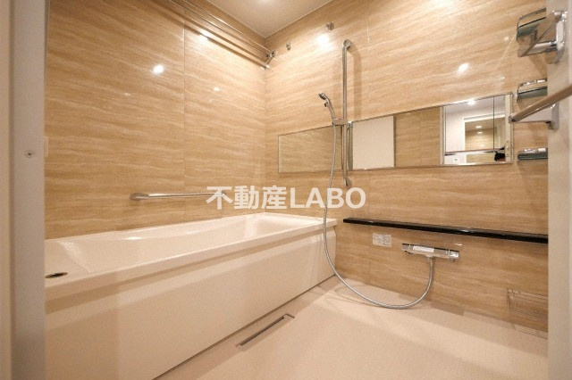 グランドメゾン大阪上本町の浴室