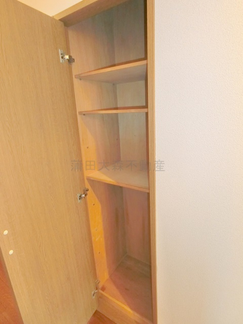 セリゼ雪が谷の収納|廊下　収納スペース