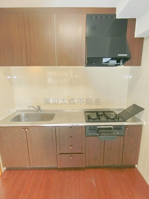 セリゼ雪が谷のキッチン|3口ガスグリル付システムキッチン