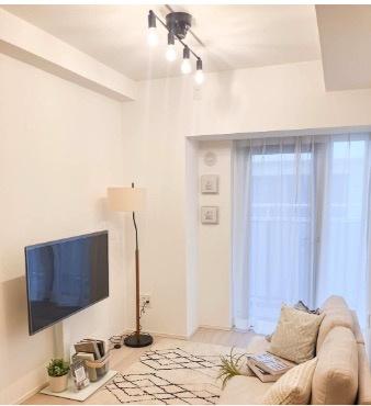 【居間・リビング】 | ★仲介手数料無料★PIAS CHIYODA AWAJICHO（淡路町駅徒歩1分　都心生活の快適性と上質さがあるレジデンス）