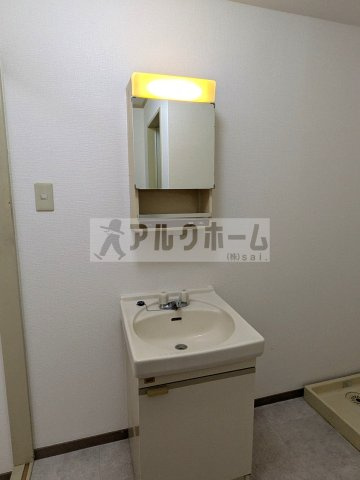 ユーネスト浅野の独立洗面台|ユーネスト浅野