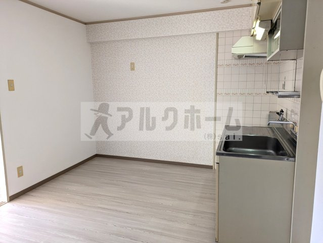 ユーネスト浅野の居間・リビング|ユーネスト浅野