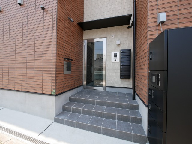 グランディオ鶴橋のエントランス