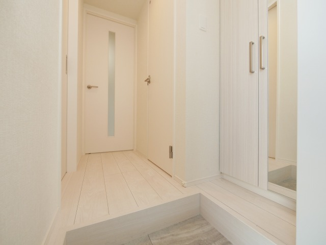 グランディオ鶴橋の玄関