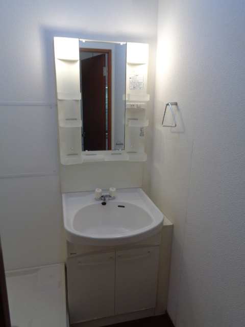 Ｓｏｌｅａｄａの洗面所|朝の身支度に便利な独立洗面台