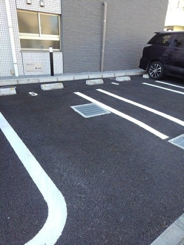 ボラ　カーサの駐車場