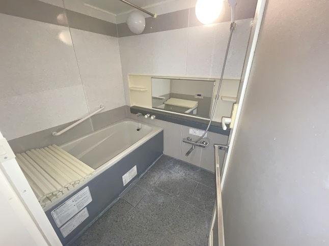 台東区上野７丁目の賃貸マンションの浴室