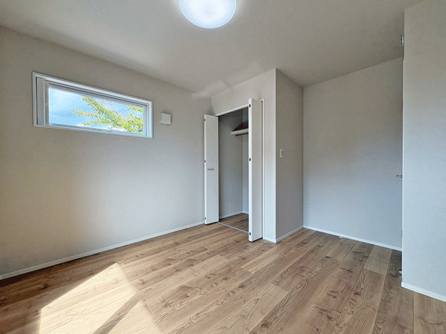 富谷市鷹乃杜３丁目の洋室