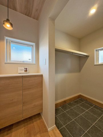 富谷市鷹乃杜３丁目の玄関