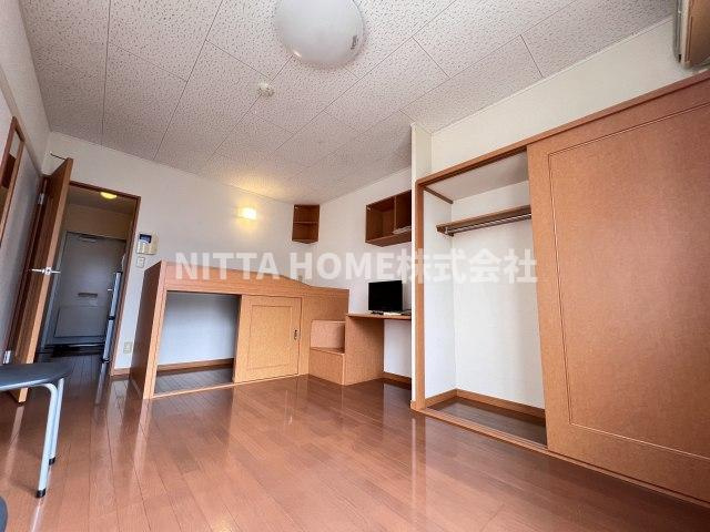 駅北ISAの居間・リビング|洋室です◎