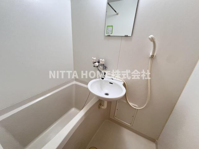 駅北ISAの浴室|清潔感のあるバスルームです♪