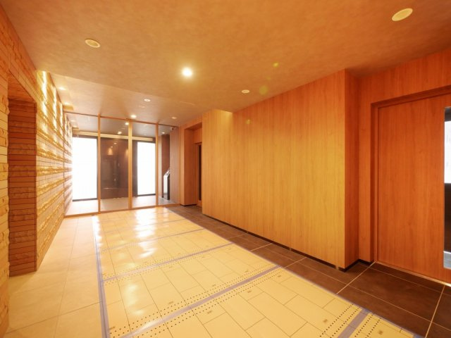 ブランシエスタ森ノ宮のロビー