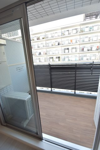 大阪市城東区中央３丁目の賃貸マンションのバルコニー