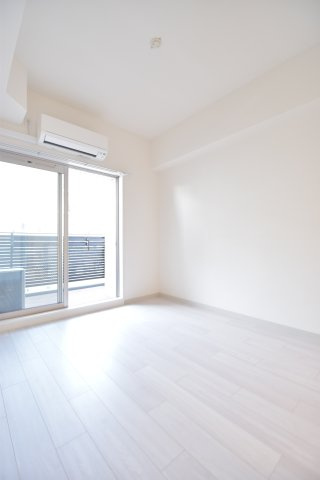 大阪市城東区中央３丁目の賃貸マンションの居間・リビング