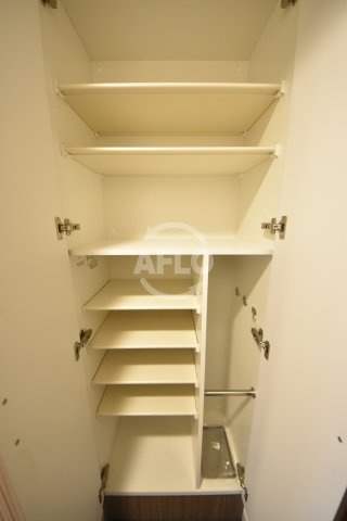 ファステート都島フィーノの玄関|ファステート都島フィーノ　シューズボックス