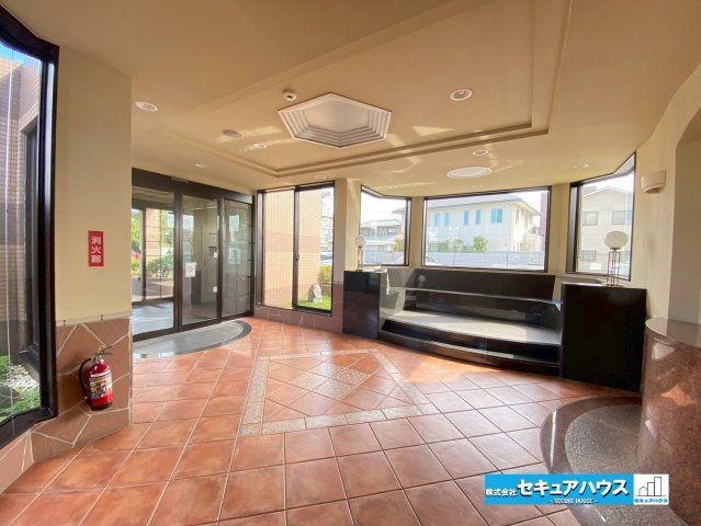 サンハウス大府駅　のその他共用部分|【エントランス】
◆広々とした憧れのエントランス付きマンションです。