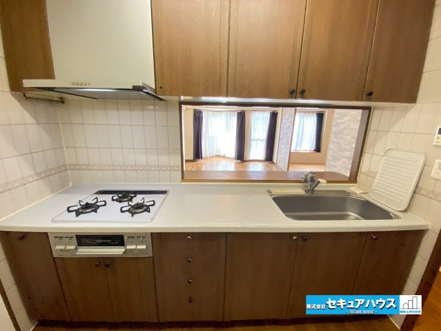 サンハウス大府駅　のキッチン|【キッチン】
◆同時にたくさんの料理が調理できる。「焼く・蒸す・煮る」の工程を同時進行で進めることができるので、料理を素早く作ることができます。育児でバタバタ忙しいママに嬉しい♪