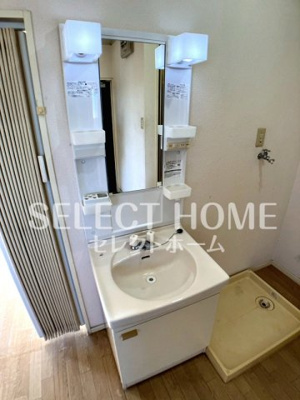 【独立洗面台】 | グランパスB | 独立洗面台です