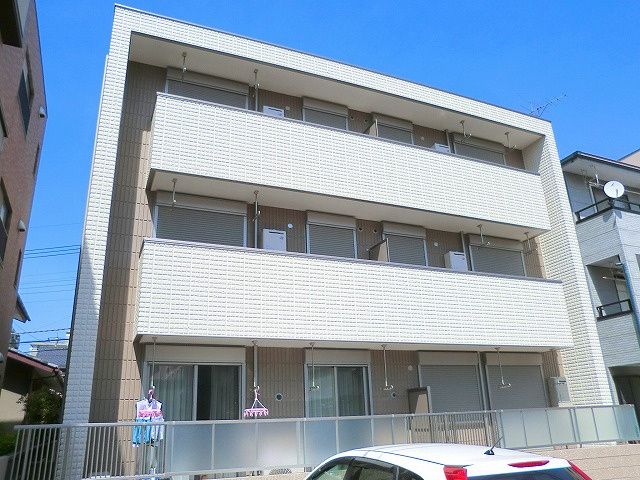 ケーウッド並木のロビー