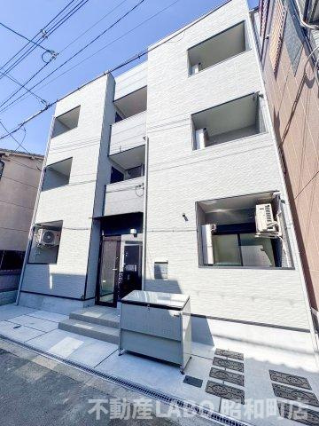 ルミナス小路の外観
