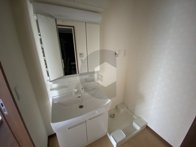 ARCENCIEL SQUARE TAKAIDAの独立洗面台