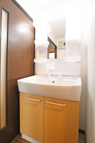 ライオンズマンション姫路東今宿の独立洗面台|洗面化粧台