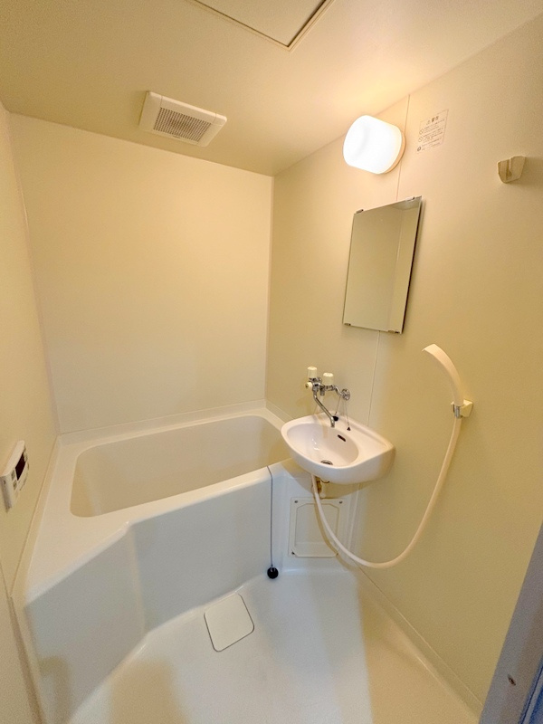 芳垣ハイツの浴室