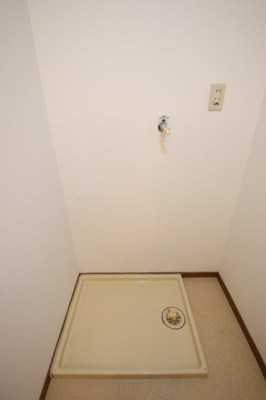 【設備】 | ラ・メールⅡ | 室内洗濯機置き場