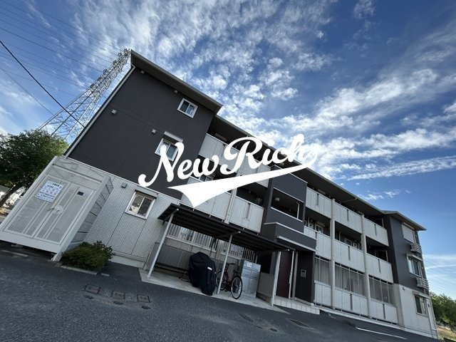 伊勢崎市茂呂町２丁目のアパートの外観