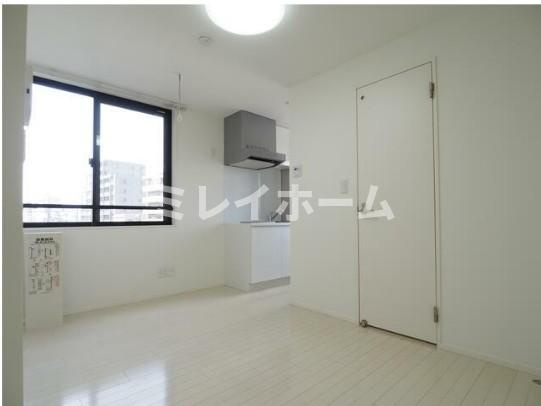 COCOCUBE平和島の居間・リビング