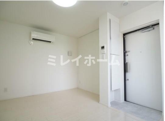 COCOCUBE平和島の居間・リビング