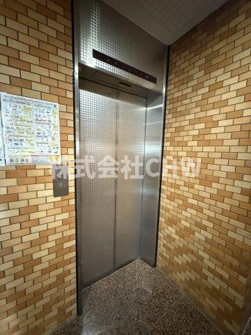 行徳倶楽部のその他共用部分|エレベーターです。
