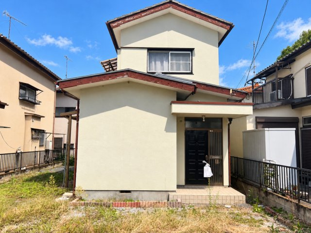 大里郡中古戸建　駐車スペースありの外観