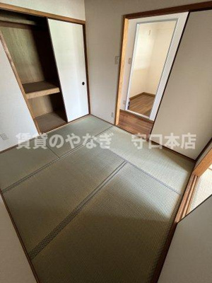 【和室】 | コーポ小林 | 押入れもあり、使い勝手いいです♪