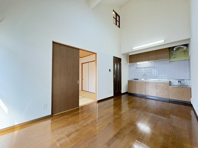 【居間・リビング】 | タウンハウス東1号棟