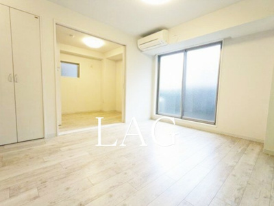 【居間・リビング】 | アリカ新御徒町 | 洋室のお部屋です。