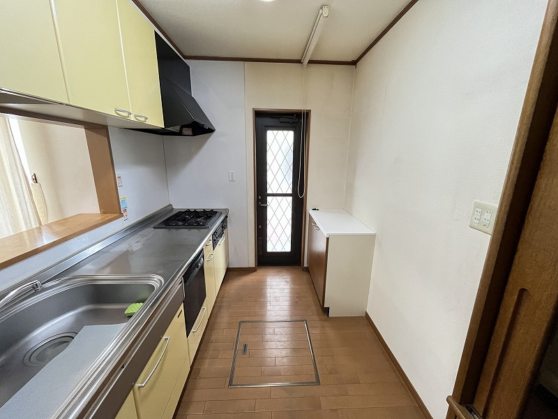 山形市高原町239-233の玄関