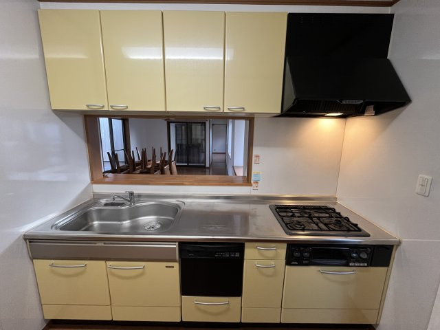 山形市高原町239-233の玄関