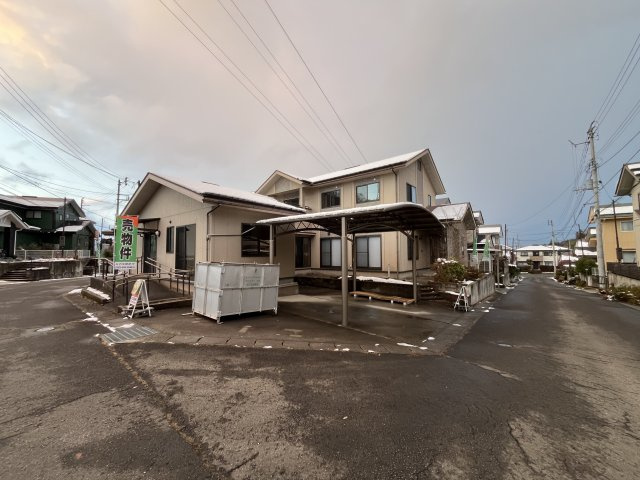 山形市高原町239-233の和室