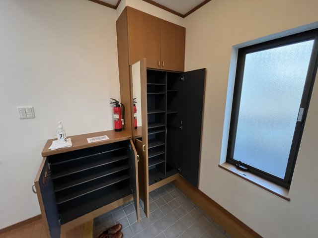 山形市高原町239-233の洋室