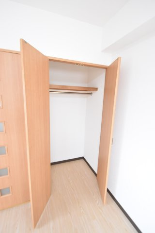 大阪市都島区都島北通２丁目の賃貸マンションの収納