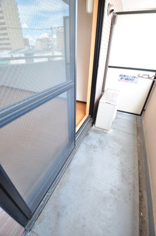 大阪市都島区都島北通２丁目の賃貸マンションのバルコニー