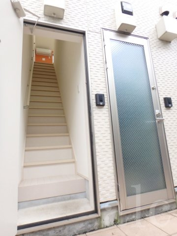 サークルハウス新中野壱番館の玄関|※別部屋参照