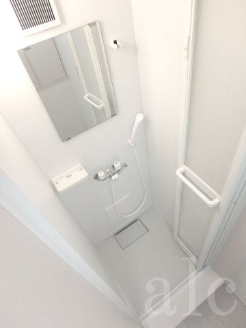 サークルハウス新中野壱番館のシャワールーム|※別部屋参照